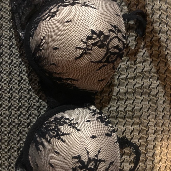 BNWOT Sophie B padded Lace overlay bra in size 34B!! - Picture 3 of 6